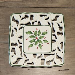 Lenox Holiday Pierced Trivet